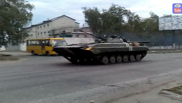 Tank column of Ukrainian army in Luhansk region 