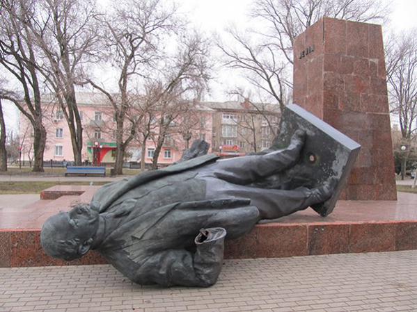 Lenin in Berdyansk was toppled 