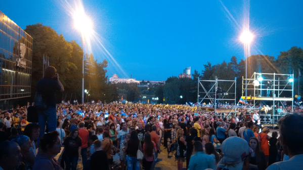 Big gathering in Park Shcherbakova in Donetsk