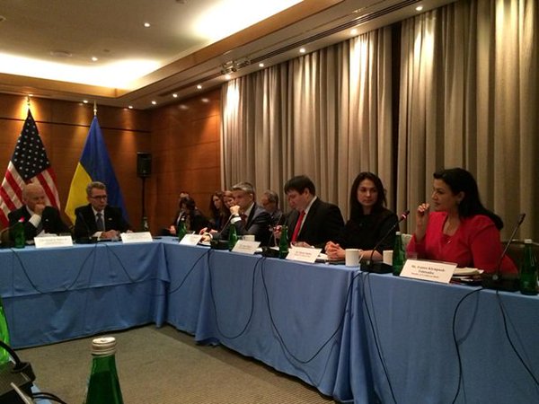 Порошенко: Киев готов поддержать коалицию в Сирии 