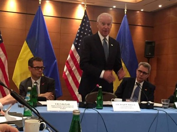 Порошенко: Киев готов поддержать коалицию в Сирии 