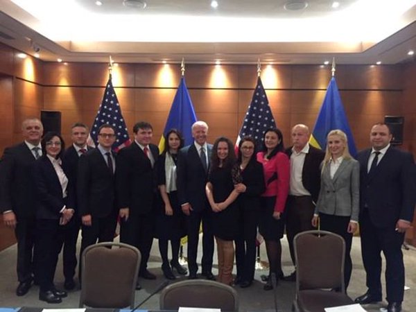 Порошенко: Киев готов поддержать коалицию в Сирии 