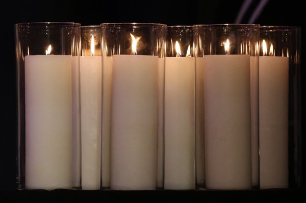 .@GeoffPyatt on #HolocaustMemorialDay:We must #NeverForget and ensure #neveragain the darkness is allowed to return. 