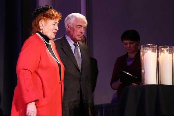 .@GeoffPyatt on #HolocaustMemorialDay:We must #NeverForget and ensure #neveragain the darkness is allowed to return. 