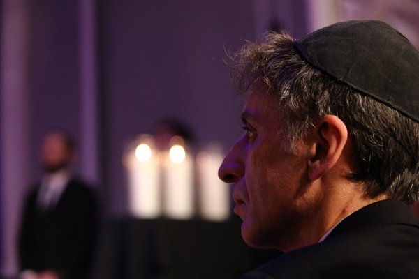 .@GeoffPyatt on #HolocaustMemorialDay:We must #NeverForget and ensure #neveragain the darkness is allowed to return. 