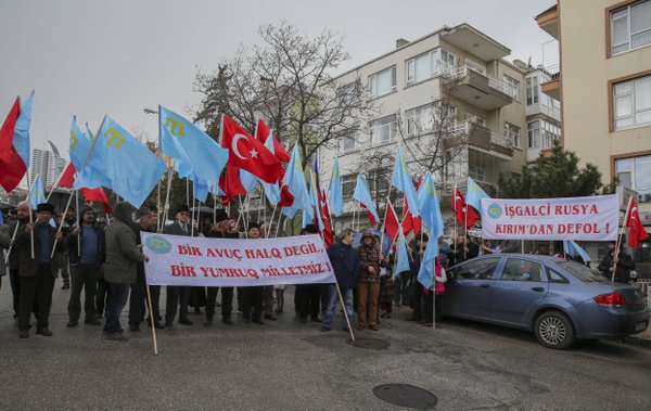 Istanbul: protest against the annexation of Crimea 