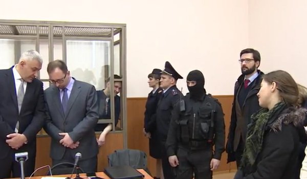 Nadiya  and  sister Vira Savchenko exchange a loving glance and smile