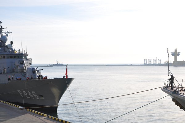 Turkish Navy TCG «Salihreis» and TCG «Bartin» in Odessa  