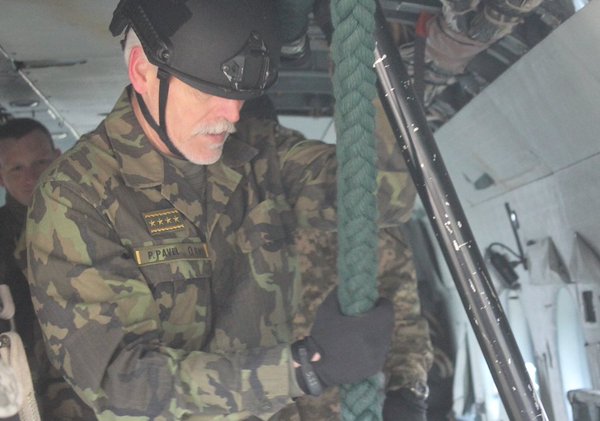 Chairman of the NATO Military Committee General Petr Pavel visited Ukrainian airborne troops in Zhitomir region