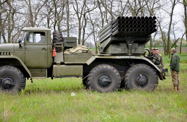 Drills: Ukrainian rocket artillery  firing at water surface targets 