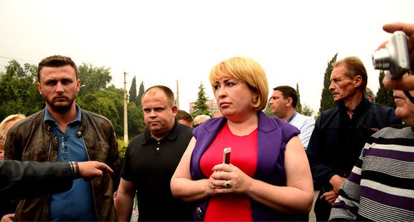 Protest in Malyi Mayak, Crimea against construction of camp for temporary workers from Russia