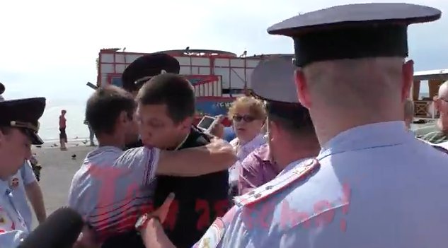 Clashes with police yesterday in Alushta, Crimea  