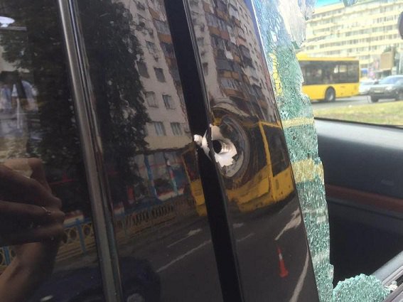 Assassination attempt in central Kyiv. 48 y.o man badly injured 