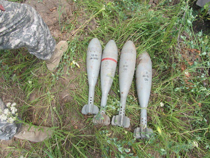 Col. Lysenko: SBU found a cache with mines, shells  and  TNT in Pokrovsk, Donetsk region  