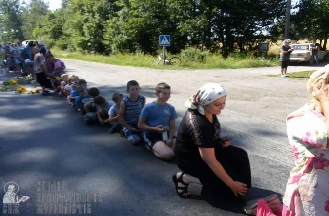 Heute setzt Moskau Kirche Prozession von West Schepetiwka ein