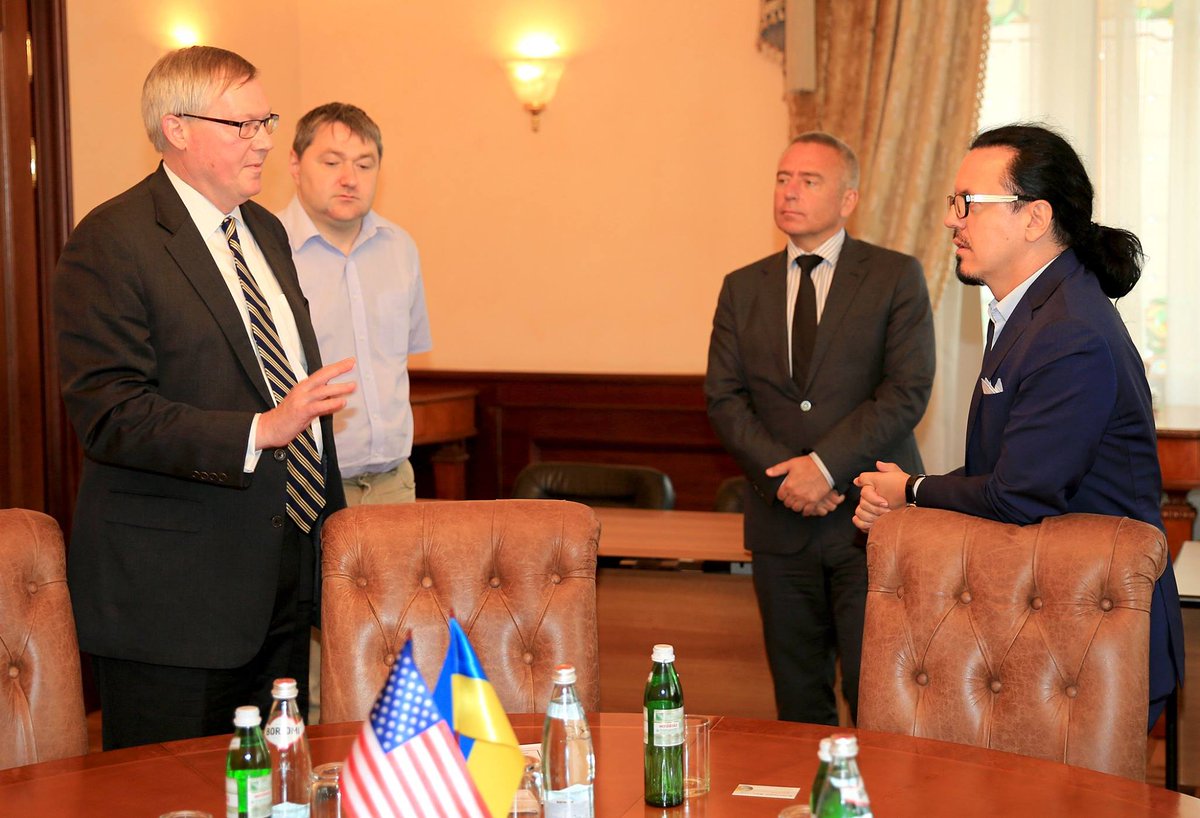The Head of Ukrainian railway Wojciech Balczun negotiated for target US assistance