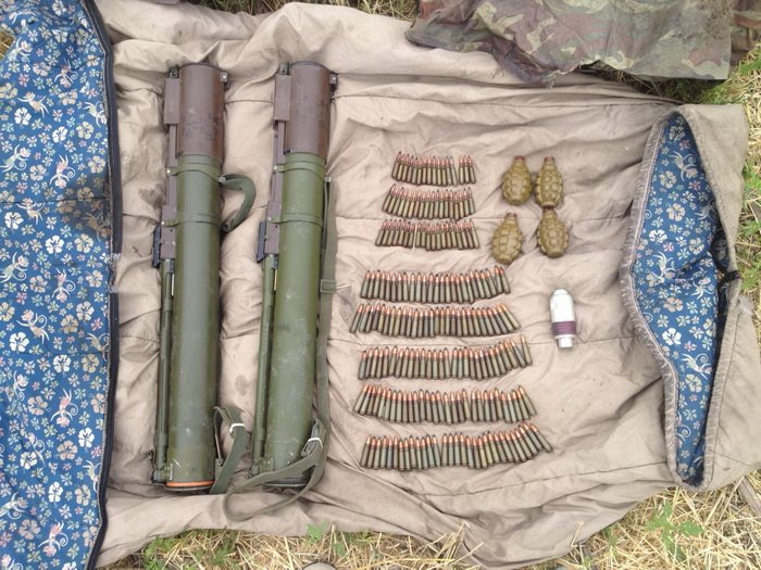 In the area of Marinka SBU found a cache with ammunition 