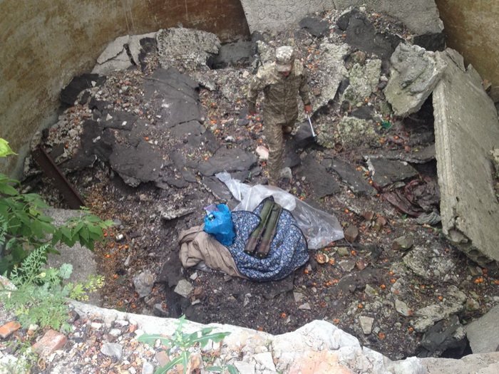 In the area of Marinka SBU found a cache with ammunition 