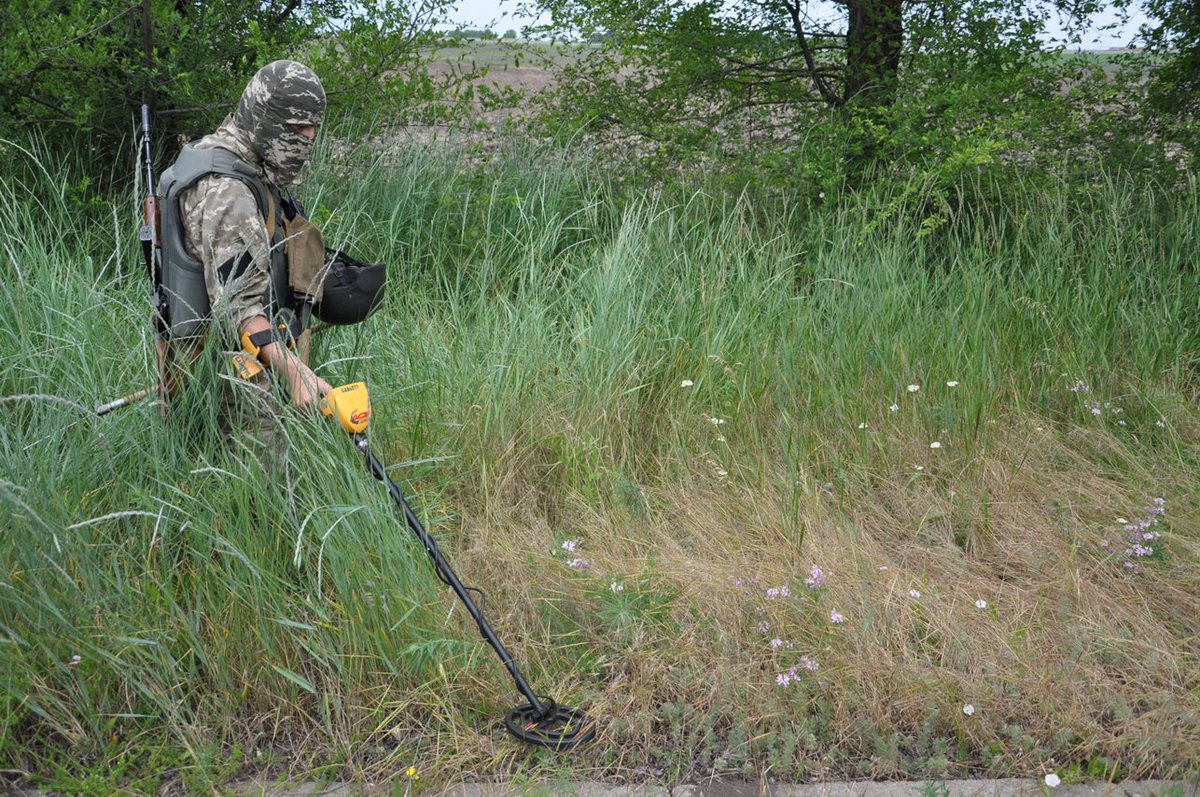 ATO spox: Ukrainian military engineers de-activated 50 IEDs yesterday. Demined over 1,000 over last week  