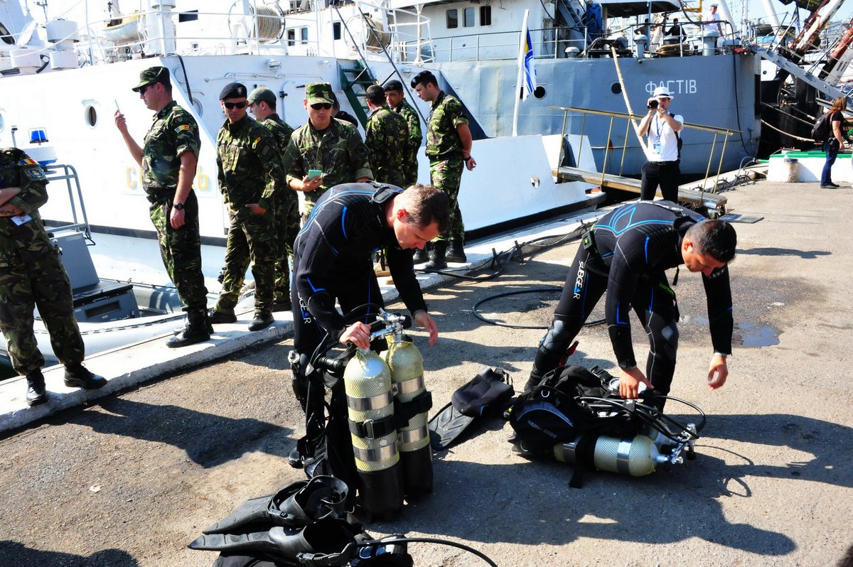 ATO spox: Military divers trained underwater explosives neutralization within Sea-Breeze-2016 mil exercises  