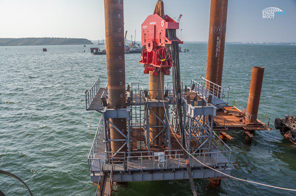 Construction of Kerch Bridge ongoing