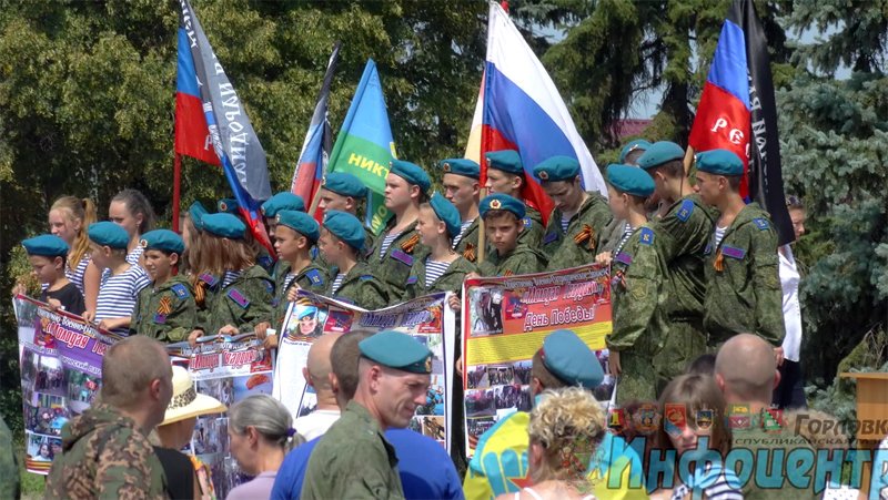 Russian airborne troops day in Horlivka