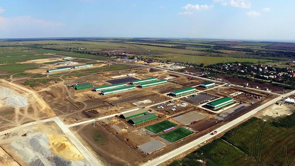 Russian military base under construction 50km from Ukraine's border (via @mod_russia's FB)  