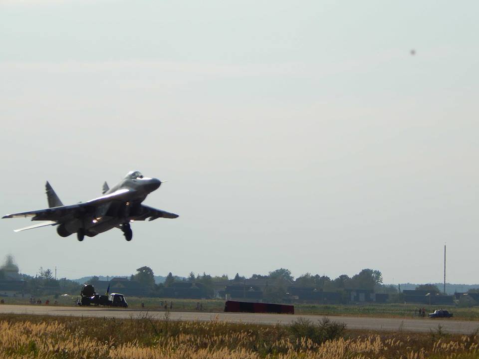 Su-24 and Mig-29 drill to land and take off highway