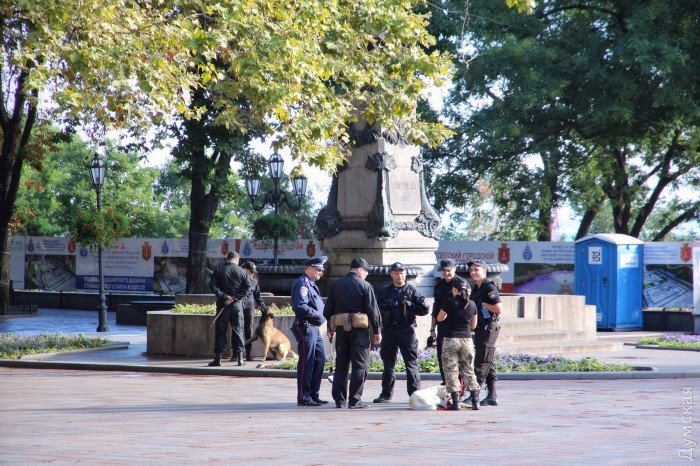 Odesa: March of equality to be held: police blocked Prymorskyi Blvd  