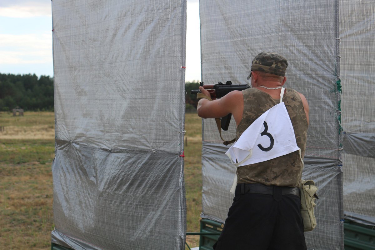 Col. Motuzyanyk: In Chernihiv region, UA tankmen compete on which armor section is the best  