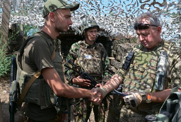 Viktor Muzhenko, Chief of General Staff of Armed Forces of Ukr visits frontline troops today  