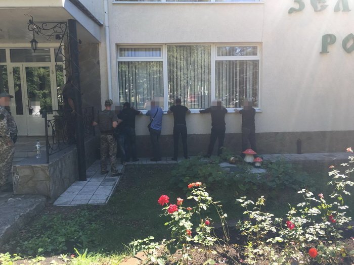 SBU detained 106 mobsters from Russia, Ukraine and Moldova at funeral of Lyoha Krasnodonsky in Svyatohirsk