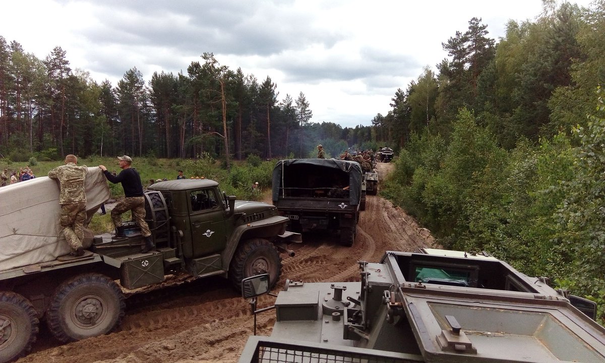 Tanks and troops belonging to 25th Independent Dnipro Airborne Brigade on the move somewhere in Ukraine.  