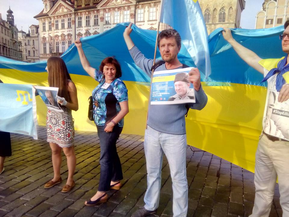 Activists in Prague: we came to the defense of Ilmi Umerov