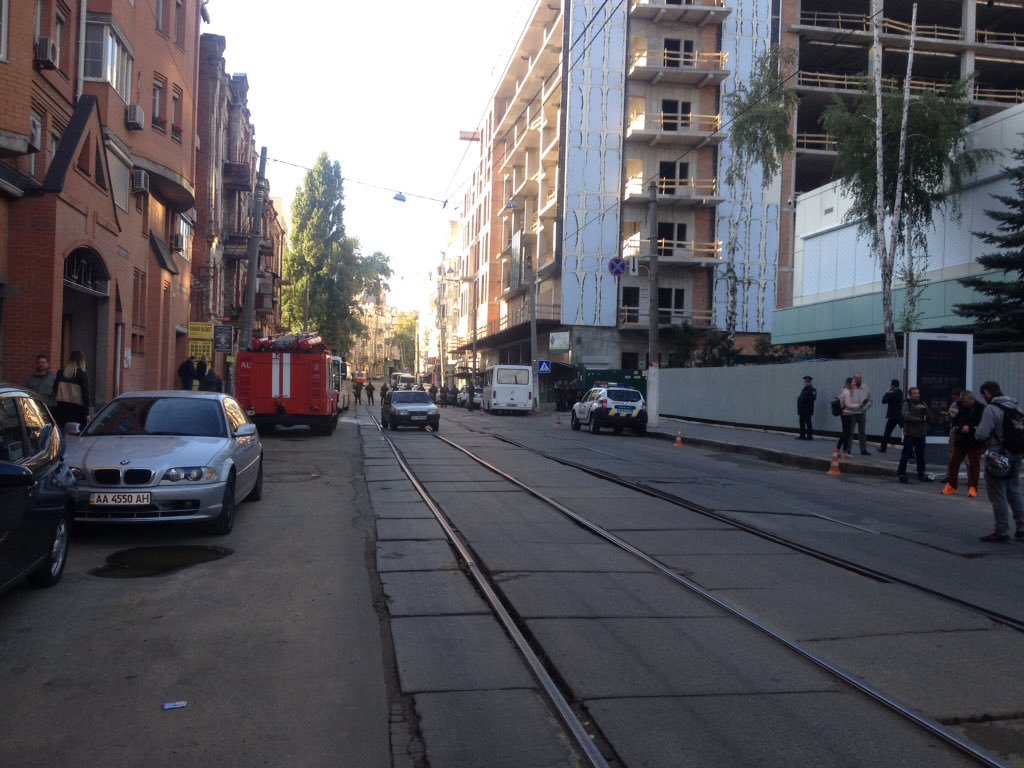 Police closed Dmitrivska street in Kyiv - as protesters coming to Inter TV channel