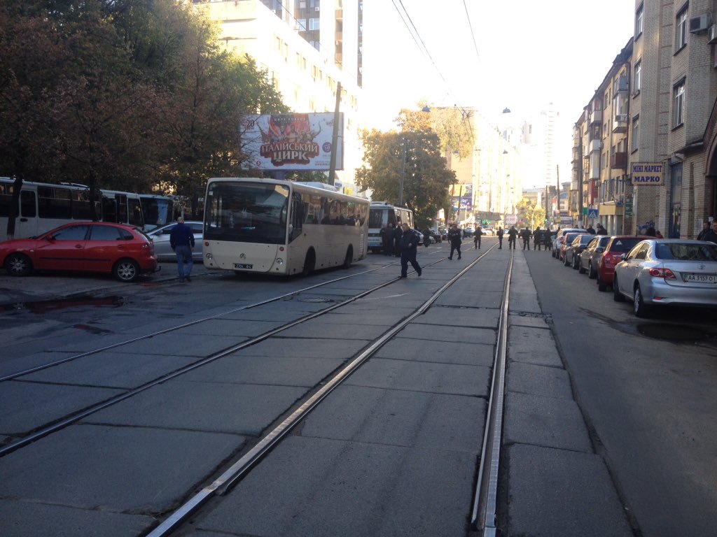 Police closed Dmitrivska street in Kyiv - as protesters coming to Inter TV channel