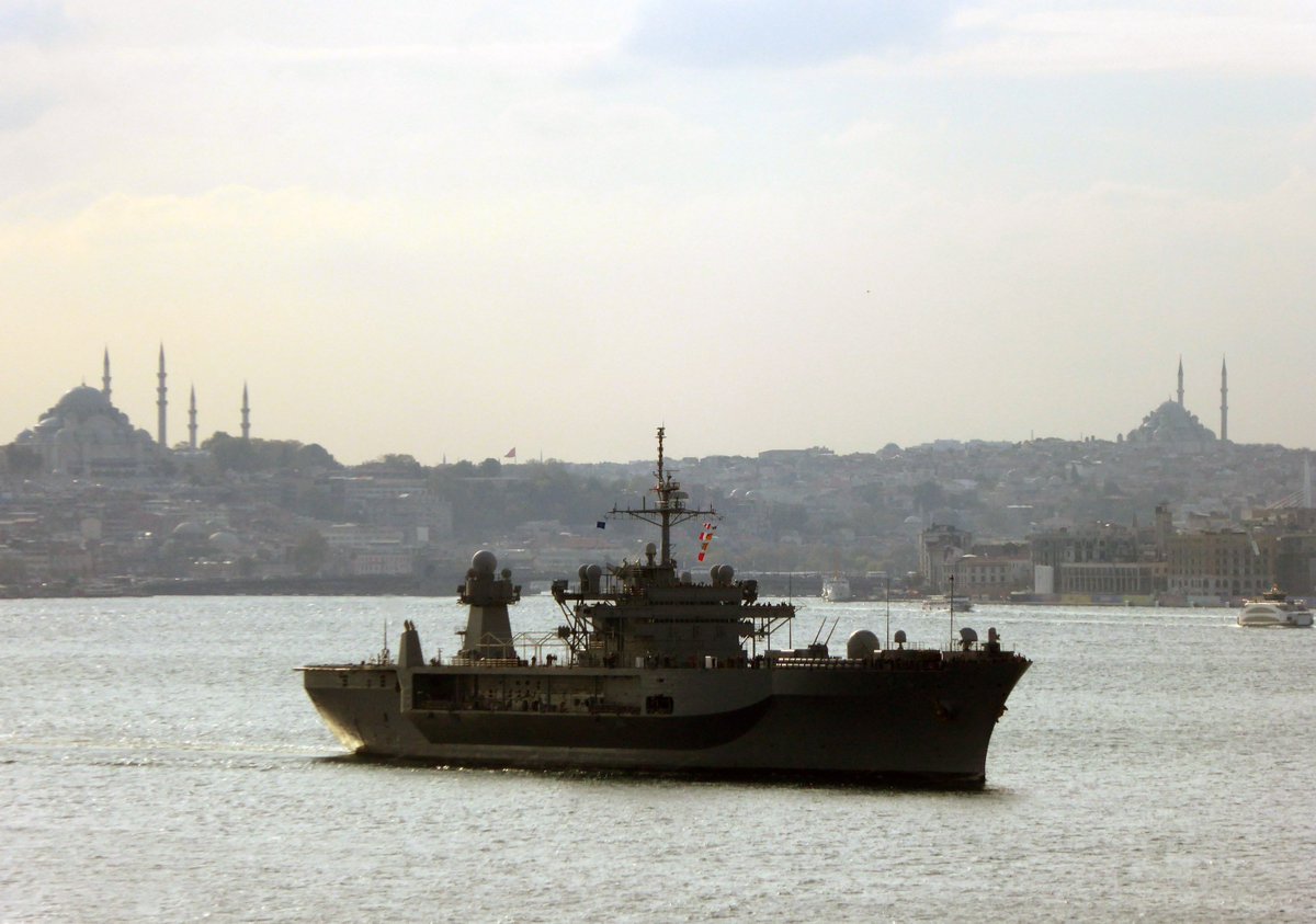 US Navy's Blue Ridge class commandship USS Mount Whitney LCC20 northbound on the Bosphorus @ 16:15 (GMT +3) and  Turkish Navy TCG Barbaros F244  
