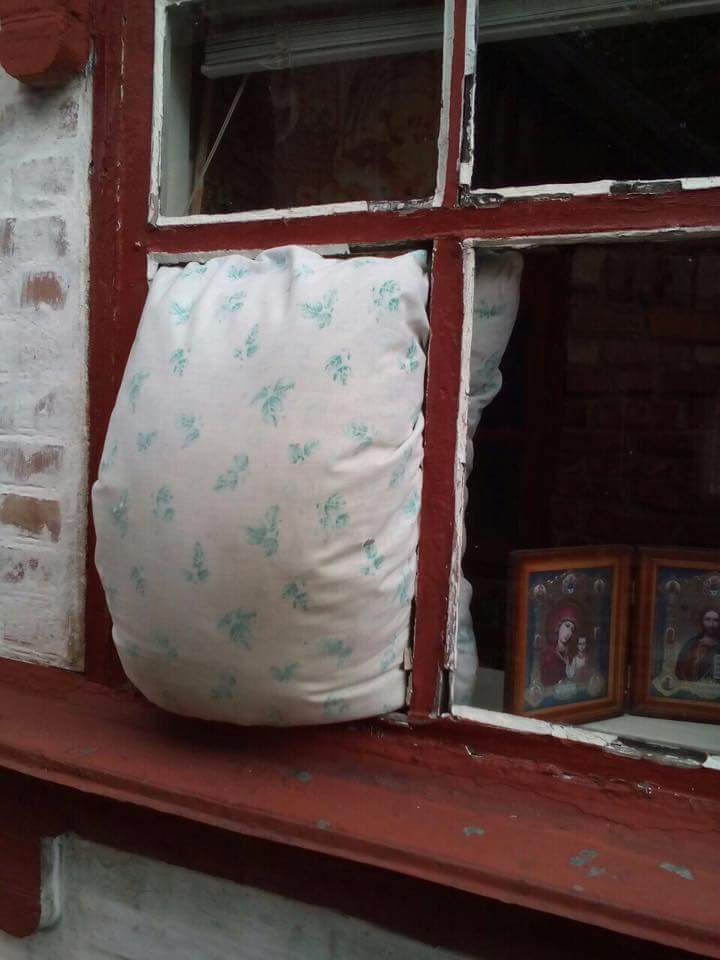 Shelling aftermath in Maryinka