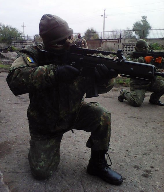 ATO spox: In Druzhkivka, special unit of Donetsk police “Typhoon” performed practical training in combating terrorist threat  