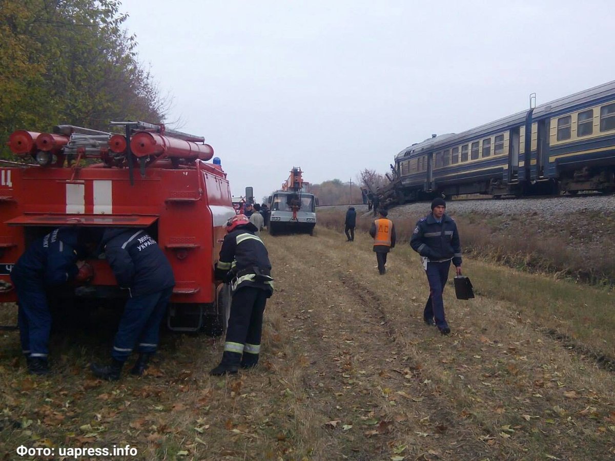 3 killed, 2 wounded in train-truck crash in Vinnitsa region