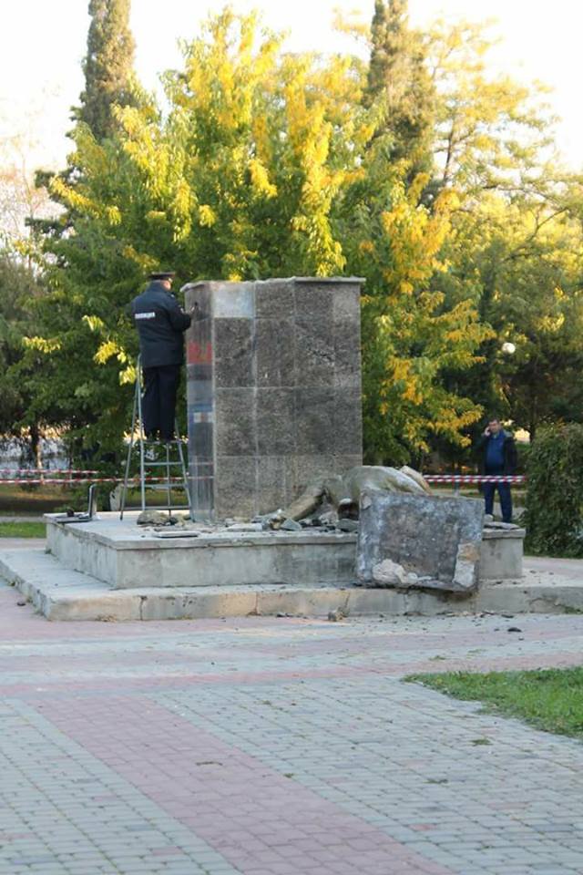 Decommunization in occupied Sudak