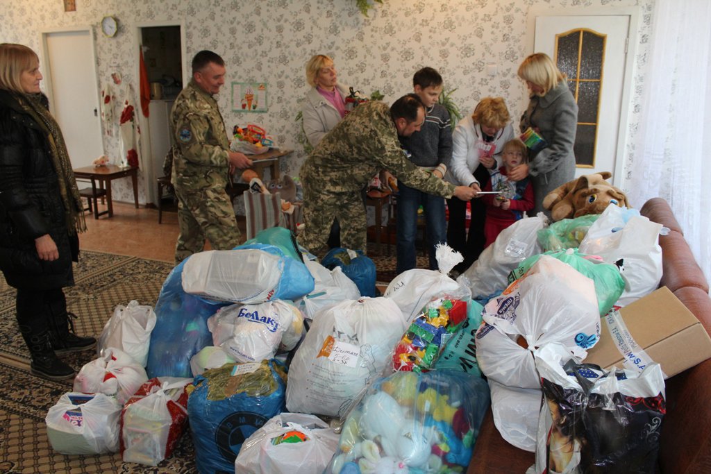 ATO spox: CIMIC officers brought humanitarian aid to residents of frontline areas  