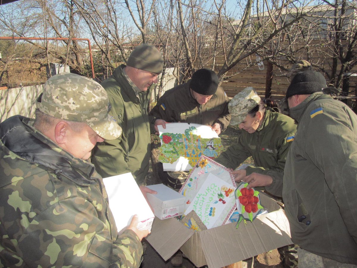 ATO spokesperson: CIMIC officers delivered volunteers` aid to Stanytsia Luhanska defenders – UA servicemen  