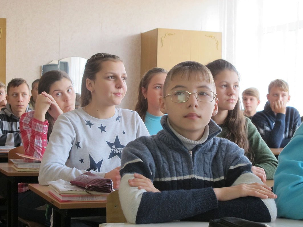 Col. Andriy Lysenko: In Soledar, UA servicemen gave a lesson of German language to local children  