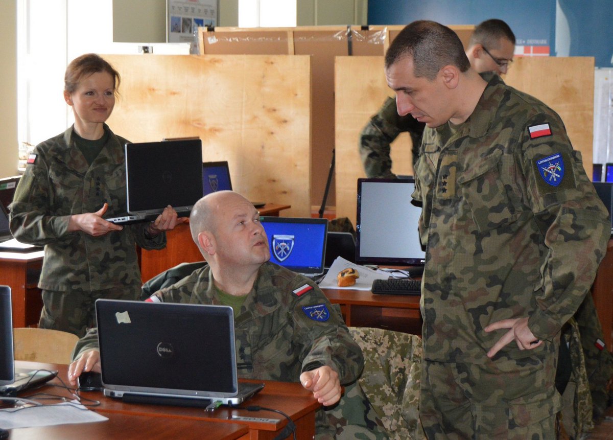 Col. Motuzyanyk: LT-PL-UA mil brigade  and  Canadian military undergo “Maple Arch” tactical military training  