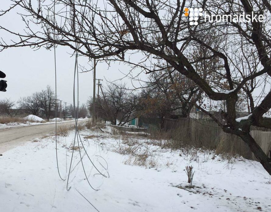 Luhanske: local citizens are ready to fix power lines on their own, but ceasefire needed