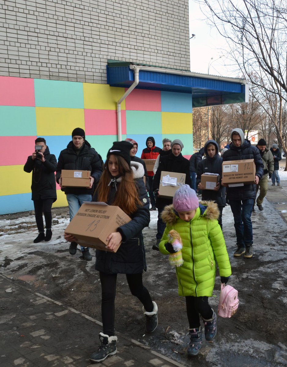 ATO spox: School pupils from Dnipro presented military of 93rd separate brigade with meds  and  UA National Flag to safeguard latter in combats  