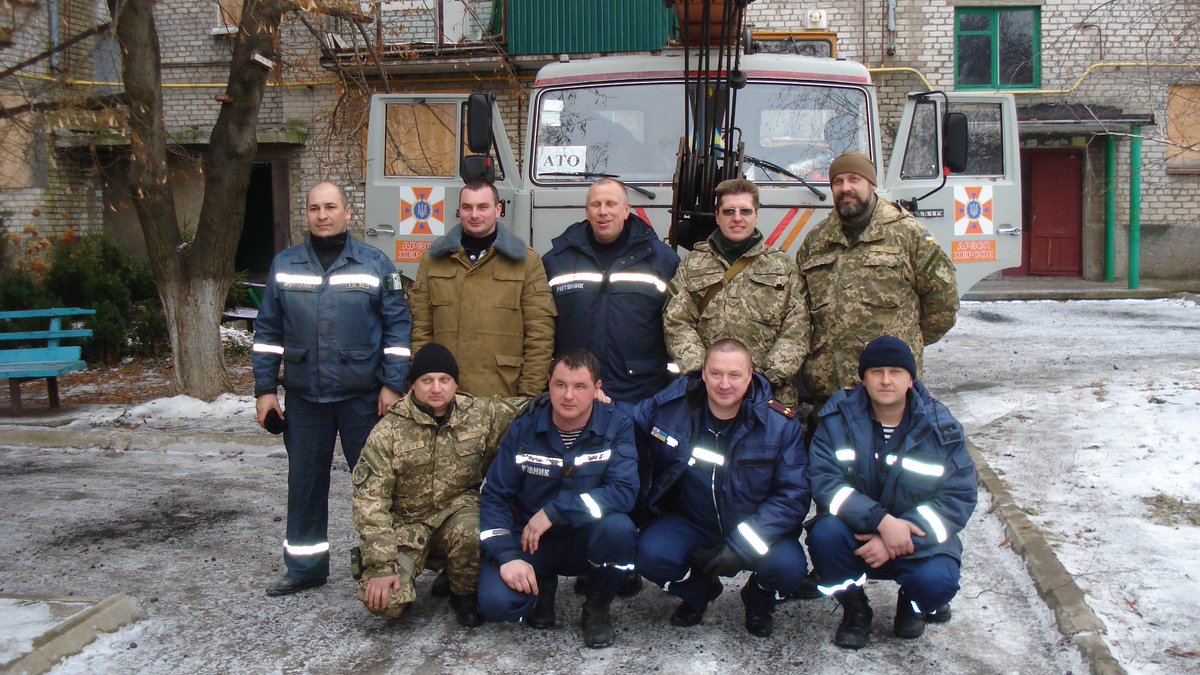 ATO spokesperson: In the village near Svitlodarsk, UA servicemen from CIMIC UA helped to renovate private house damaged in hostilities  