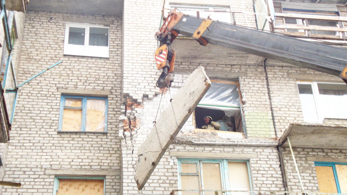 ATO spokesperson: In the village near Svitlodarsk, UA servicemen from CIMIC UA helped to renovate private house damaged in hostilities  