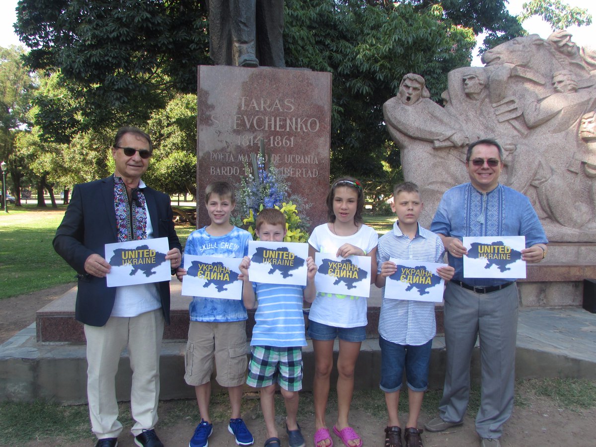 In Buenos Aires, Argentina celebrated the Day of Unity of Ukraine and conducted a flash-mob 